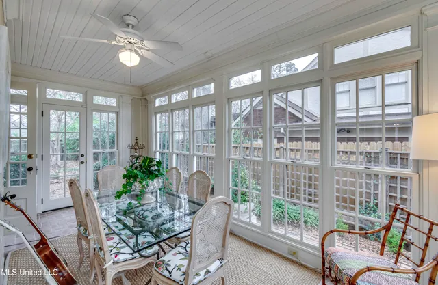 $427,500 | 1504 Pinehurst Place, Jackson, MS 39202