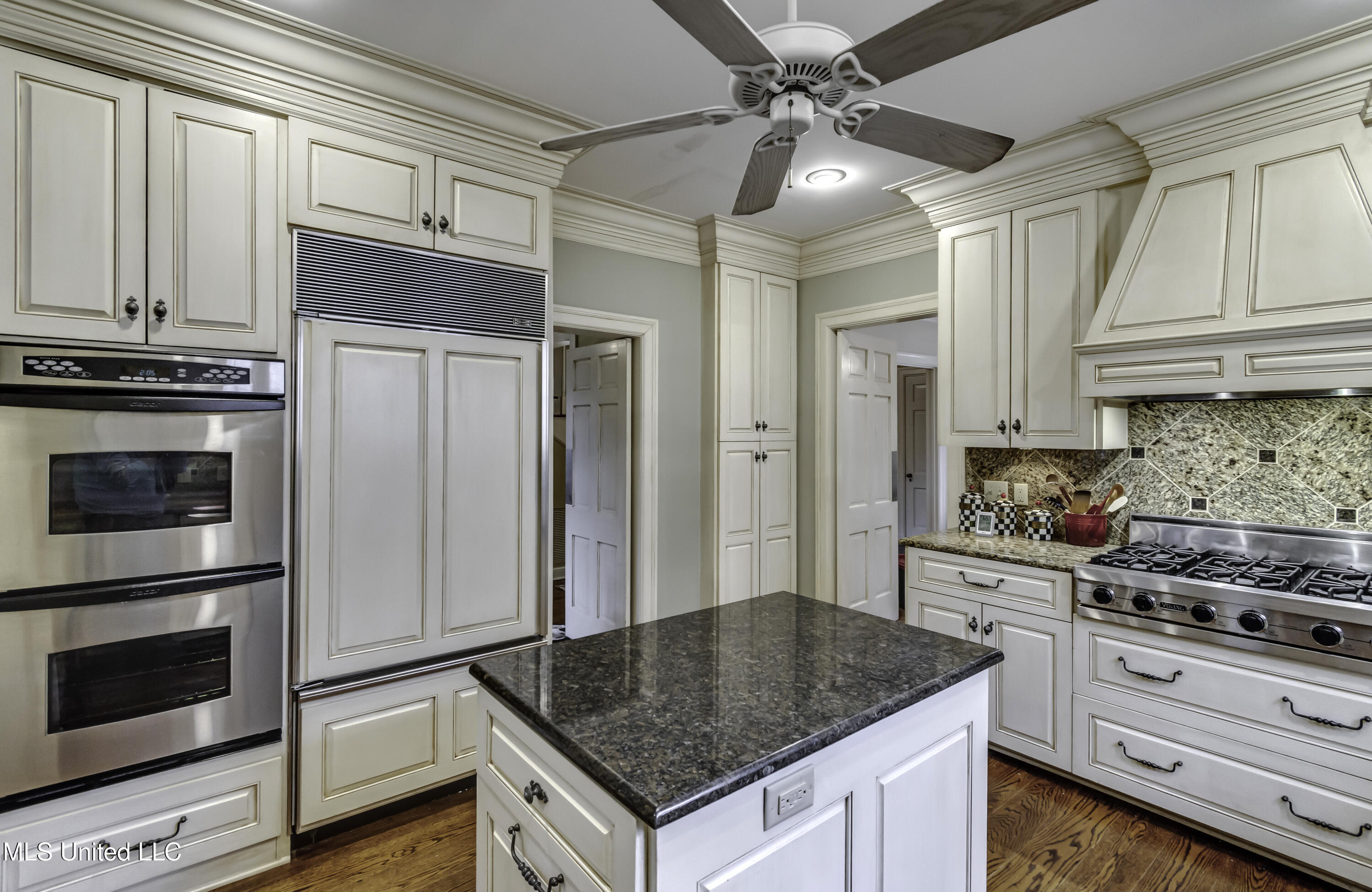 1504 Pinehurst Place Jackson, MS 39202 - Photo 36 of 59 1504 Pinehurst--42