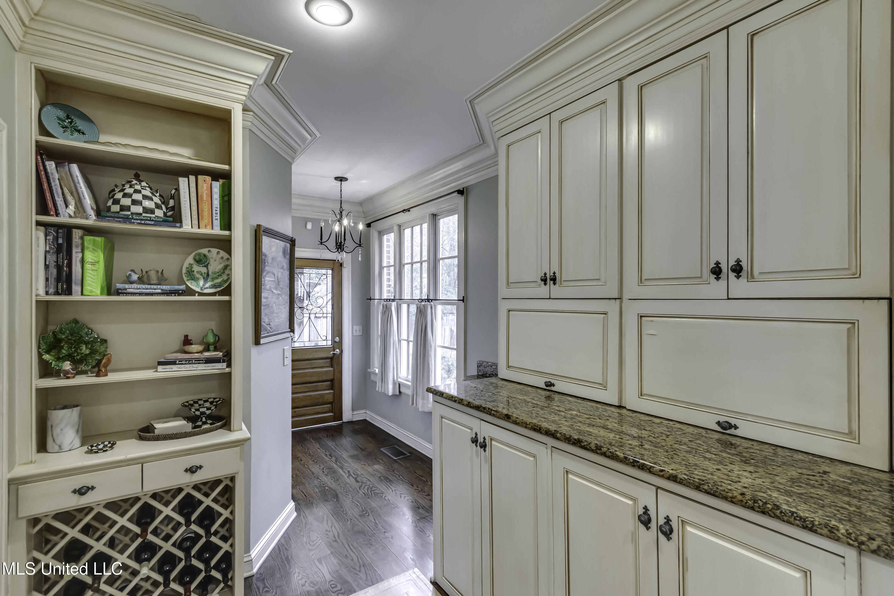 1504 Pinehurst Place Jackson, MS 39202 - Photo 38 of 59 1504 Pinehurst--44