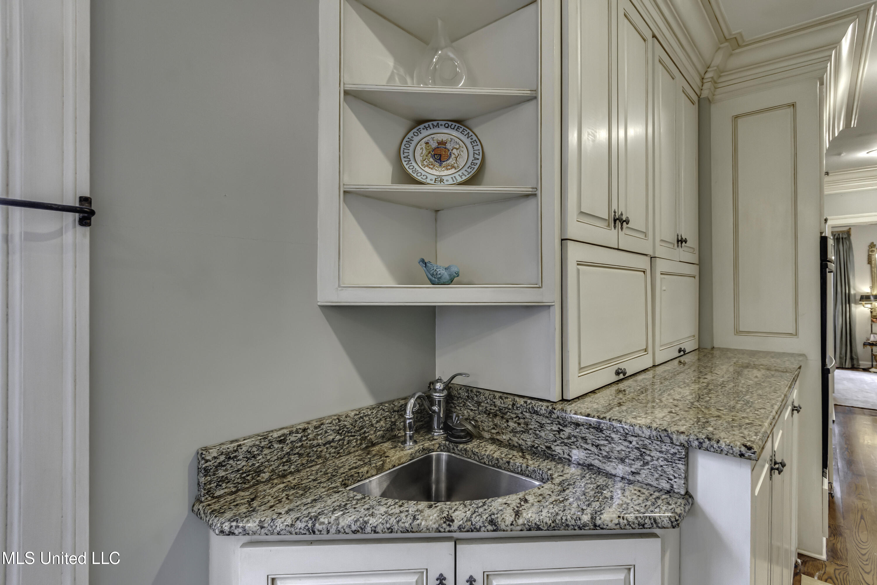 1504 Pinehurst Place Jackson, MS 39202 - Photo 39 of 59 1504 Pinehurst--45