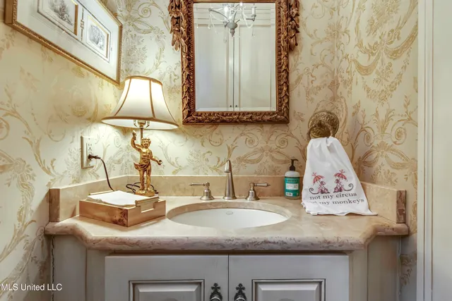 $427,500 | 1504 Pinehurst Place, Jackson, MS 39202