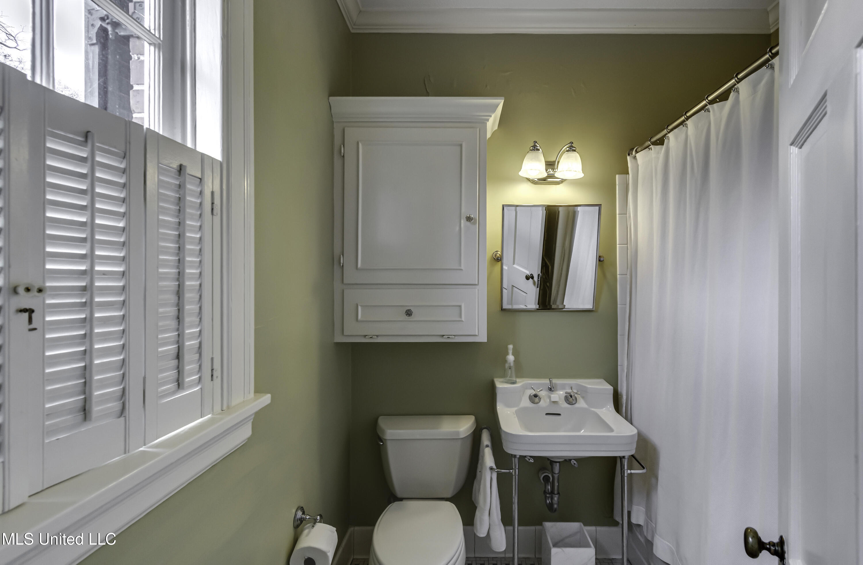 1504 Pinehurst Place Jackson, MS 39202 - Photo 48 of 59 1504 Pinehurst--59