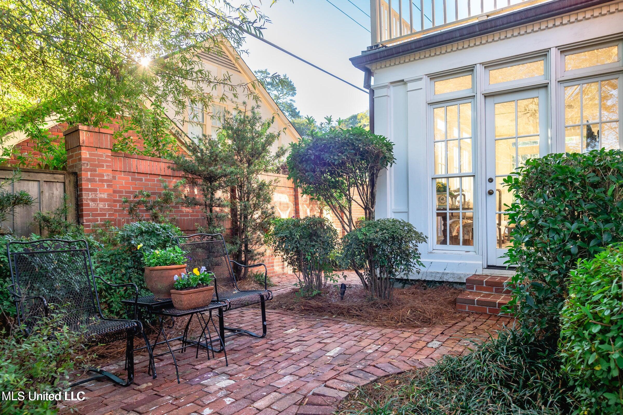 1504 Pinehurst Place Jackson, MS 39202 - Photo 59 of 59 20211110152139012051000000-o