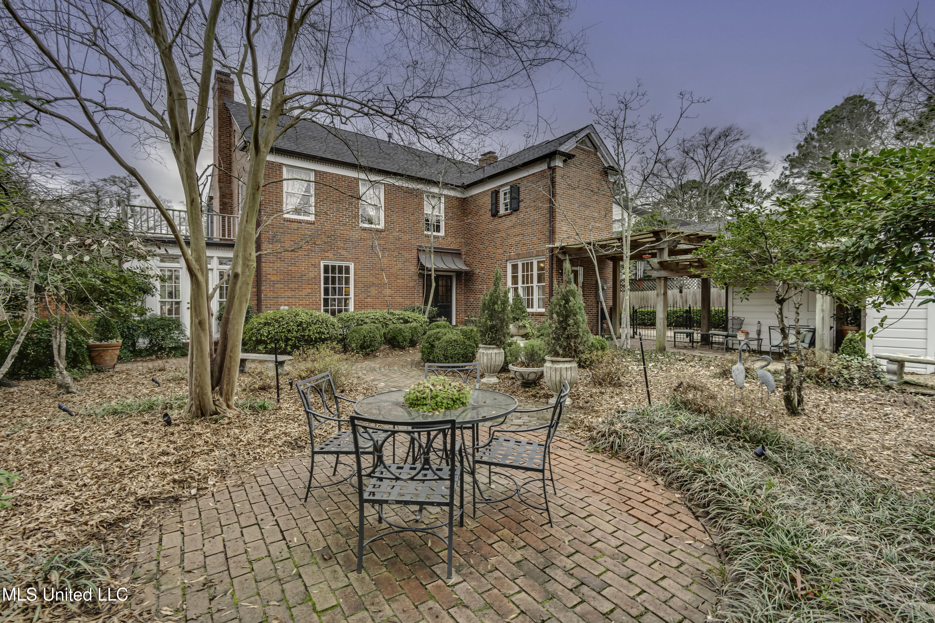 1504 Pinehurst Place Jackson, MS 39202 - Photo 9 of 59 1504 Pinehurst--12