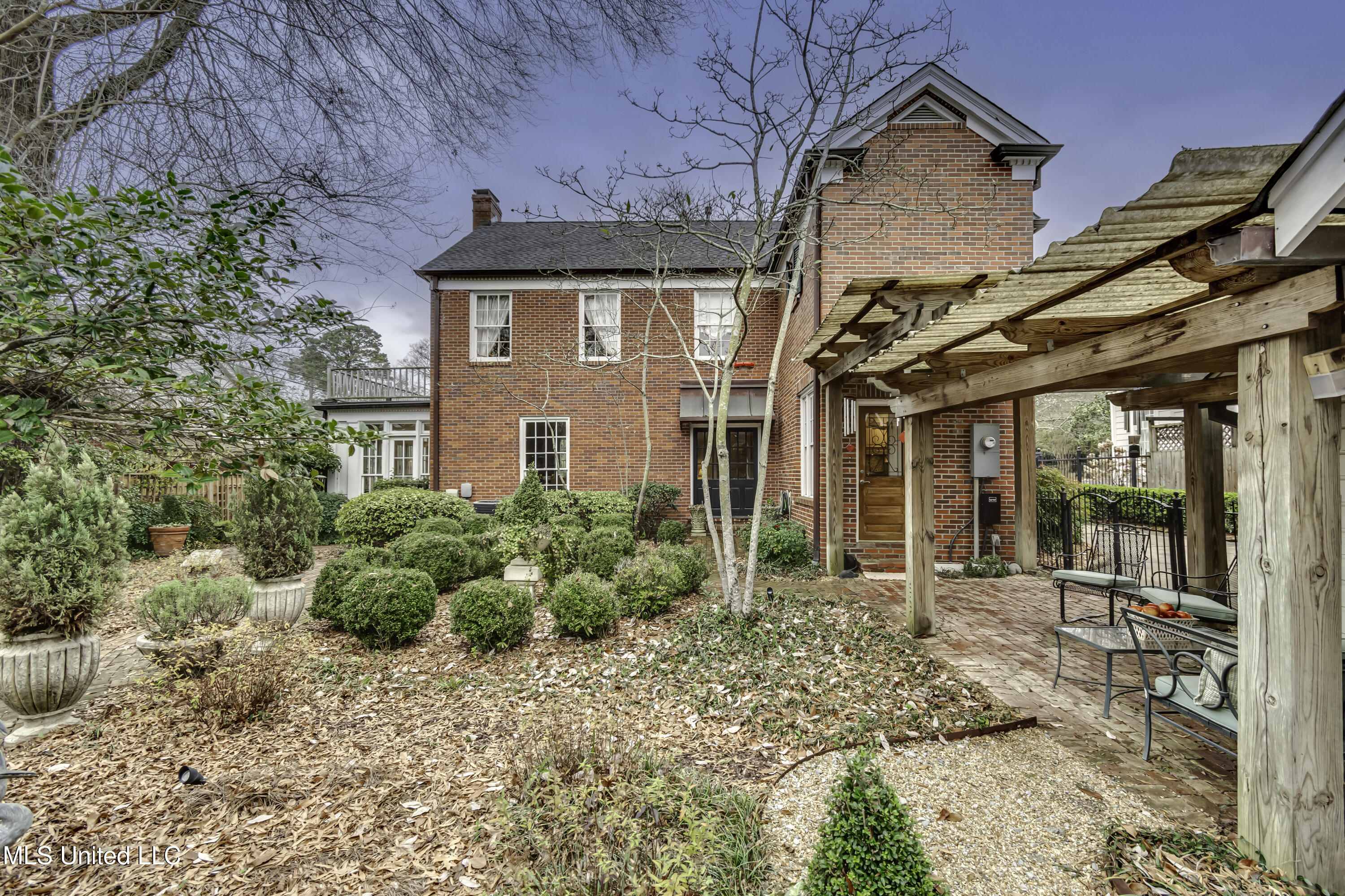 1504 Pinehurst Place Jackson, MS 39202 - Photo 10 of 59 1504 Pinehurst--13