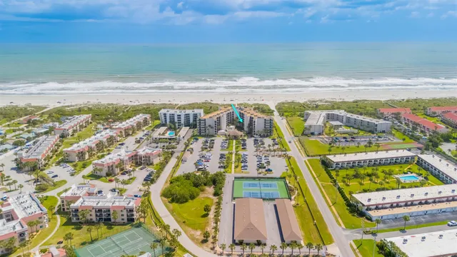 a view of an outdoor space