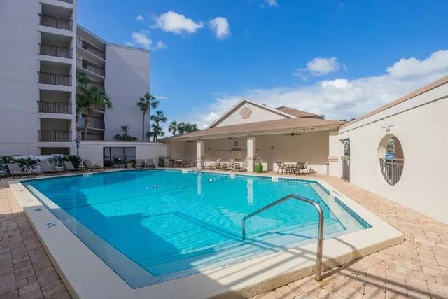 a view of a tennis court