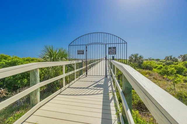 a park view with a outdoor space