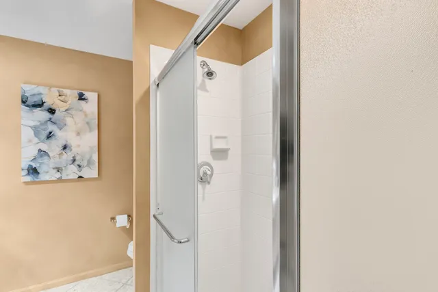 $620,000 | 950 Augusta Way, Unit 204, Highland Park, IL 60035