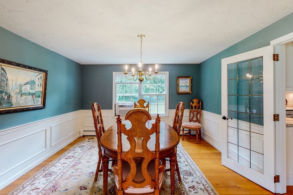 23 Oriole Road Medfield, MA 02052 - Photo 8 of 36 Gallery Image 8
