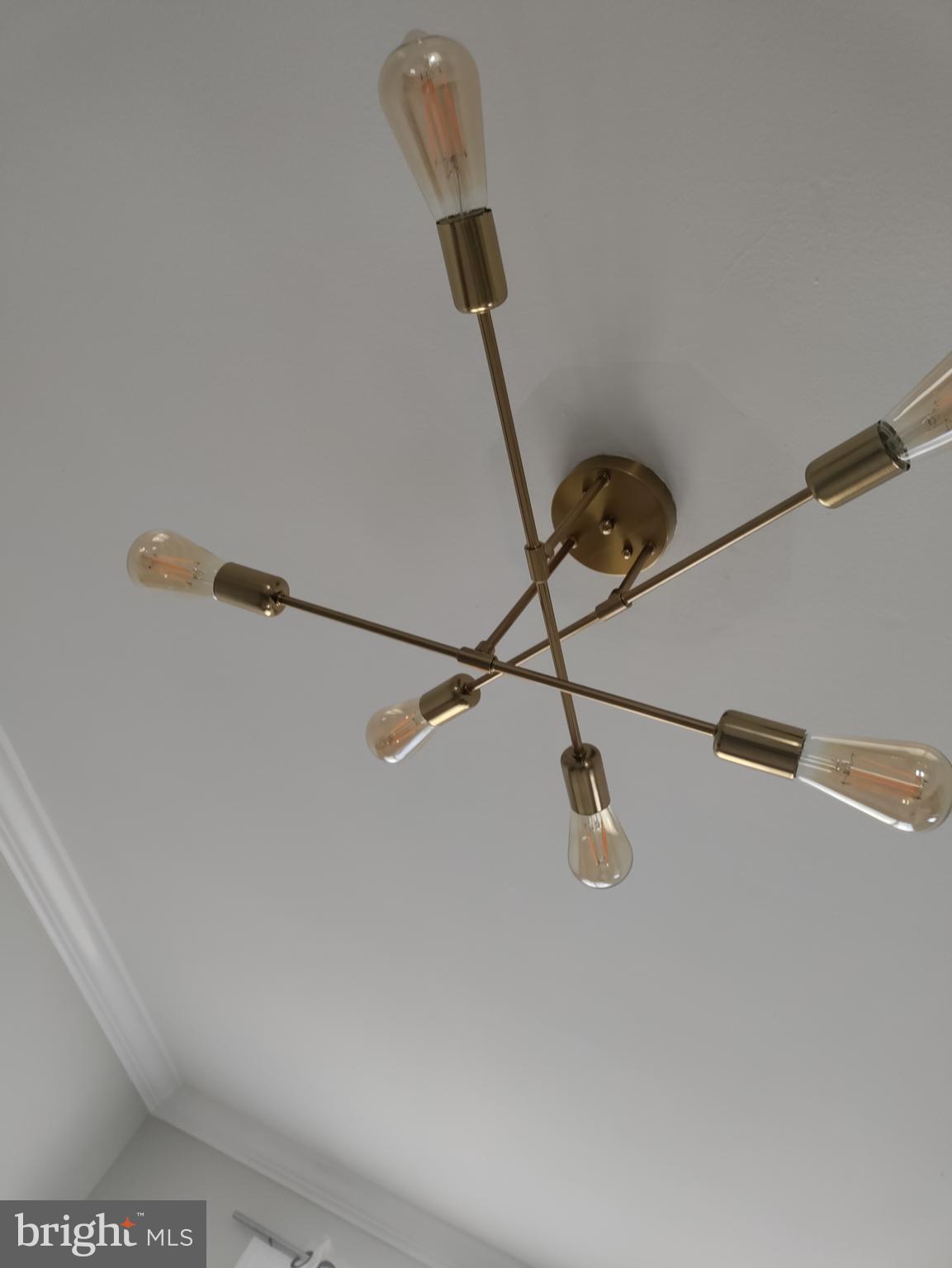 4209 Labyrinth Road Baltimore, MD 21215 - Photo 3 of 24 Dining Room Lighting