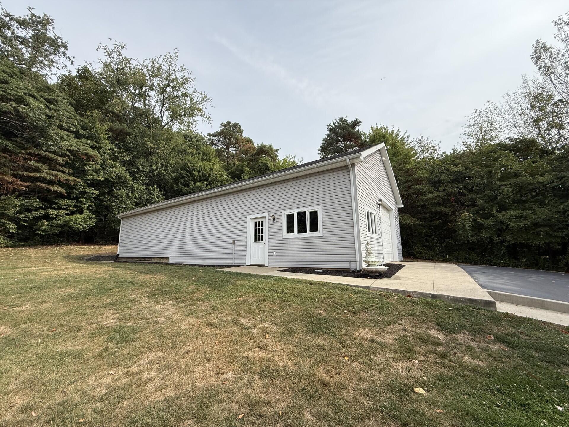 4760 Hopewell Church Road Southwest Lancaster, OH 43130 - Photo 28 of 39 Outbuilding