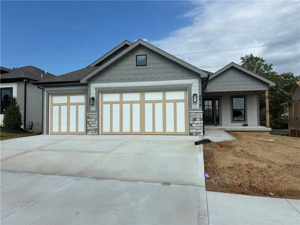 $729,900 | 4815 Northwest Martin Street, Riverside, MO 64150