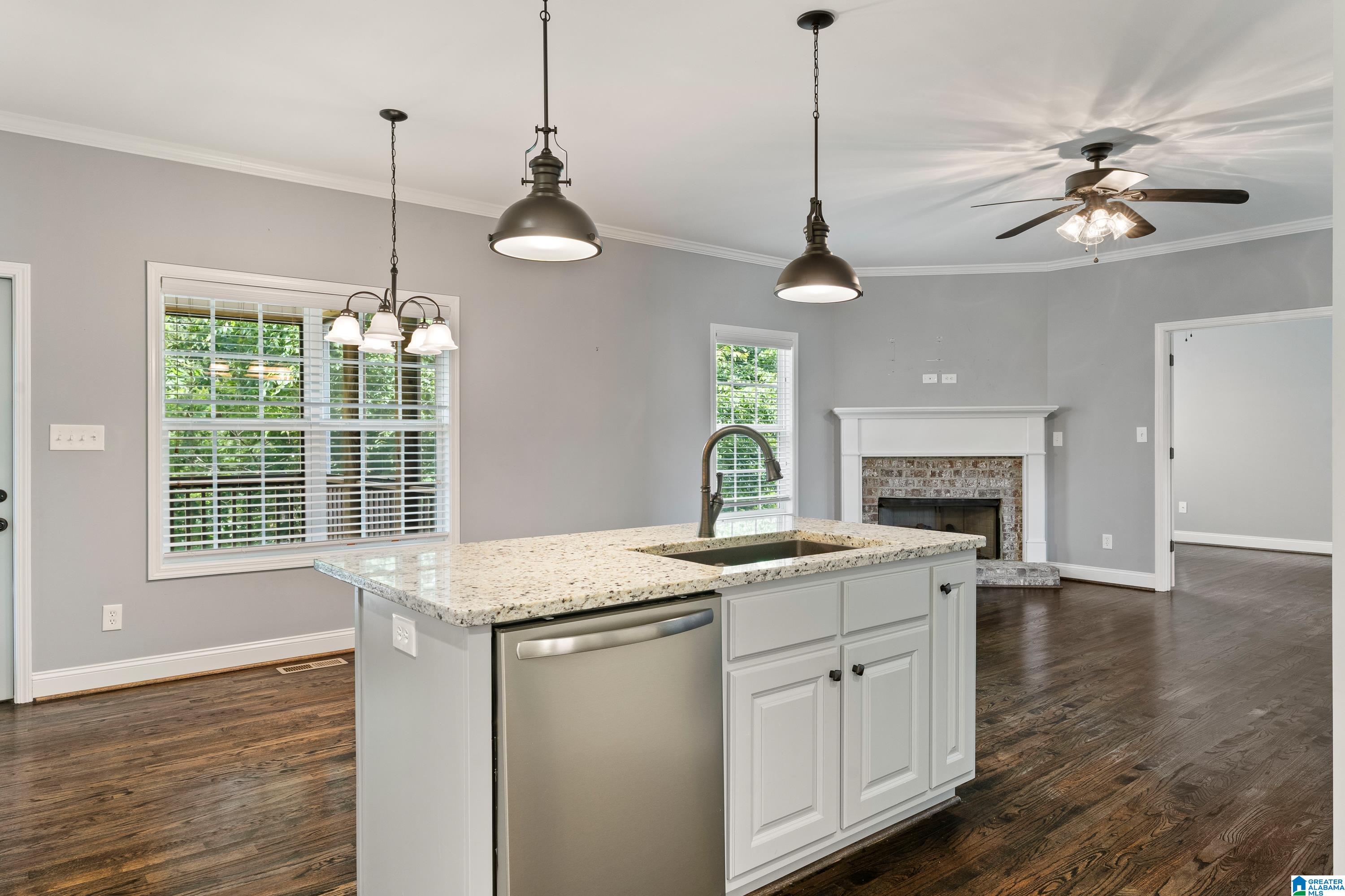1594 Overlook Point Warrior, AL 35180 - Photo 11 of 51