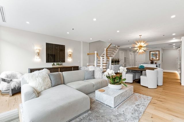 $2,550,000 | 50 Battery Street, Unit PH3, Boston, MA 02109