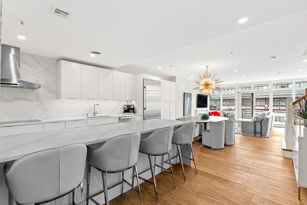 50 Battery Street, Unit PH3 Boston, MA 02109 - Photo 8 of 34