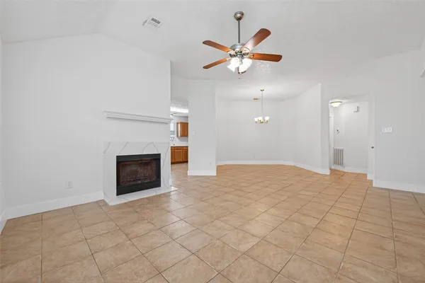 $2,150 | 18822 Yaupon Trail, Humble, TX 77346