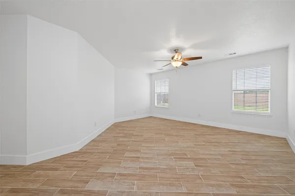 $2,150 | 18822 Yaupon Trail, Humble, TX 77346