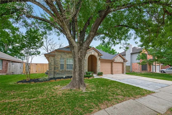 $2,150 | 18822 Yaupon Trail, Humble, TX 77346