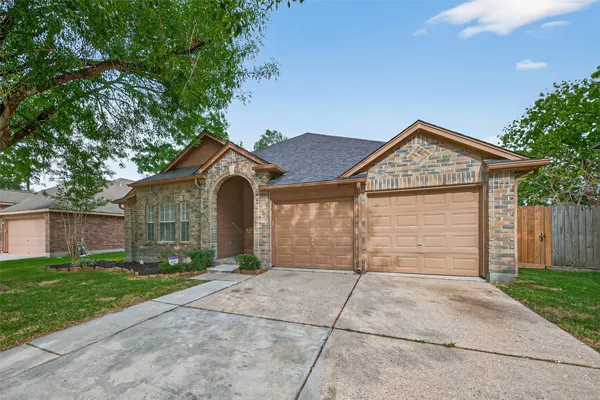 $2,150 | 18822 Yaupon Trail, Humble, TX 77346