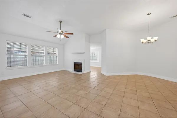 $2,150 | 18822 Yaupon Trail, Humble, TX 77346