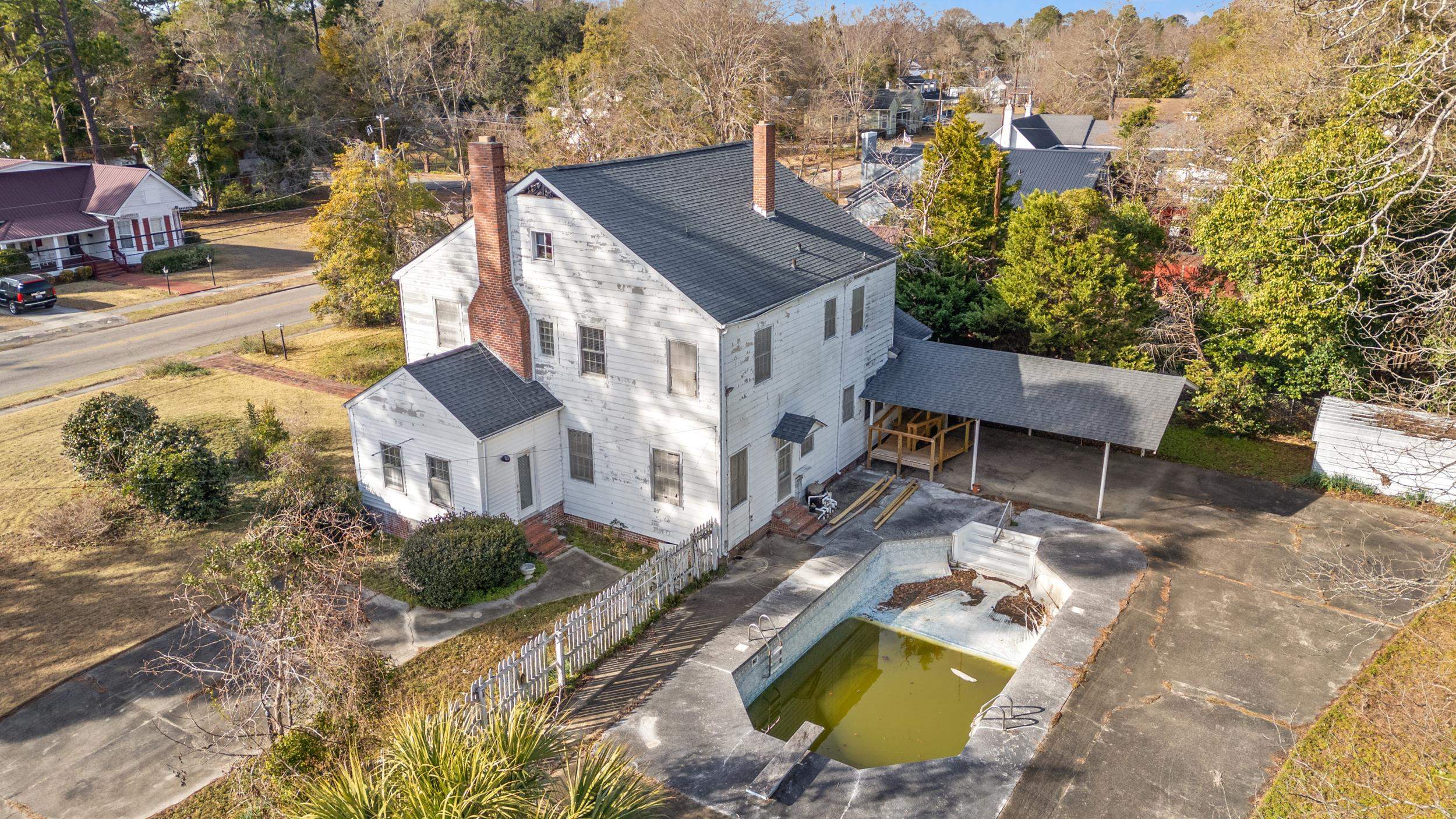 426 North Park Street Mullins, SC 29574 - Photo 35 of 39 Bird's eye view of a tree filled landscape