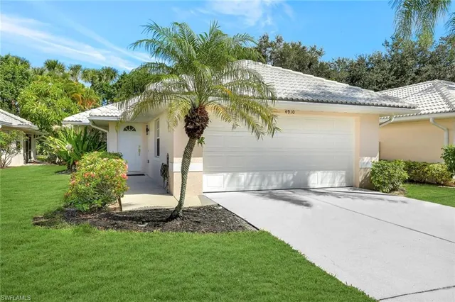 $479,000 | 4910 Europa Drive, Naples, FL 34105
