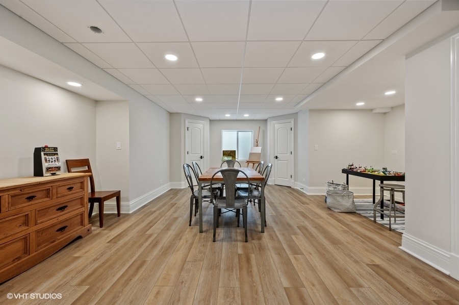 2073 Winnetka Road Northfield, IL 60093 - Photo 24 of 35