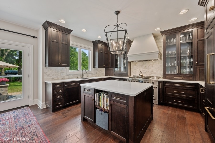 2073 Winnetka Road Northfield, IL 60093 - Photo 8 of 35