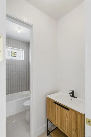 $799,000 | 4 Stillman Wye, Monroe, NY 10950