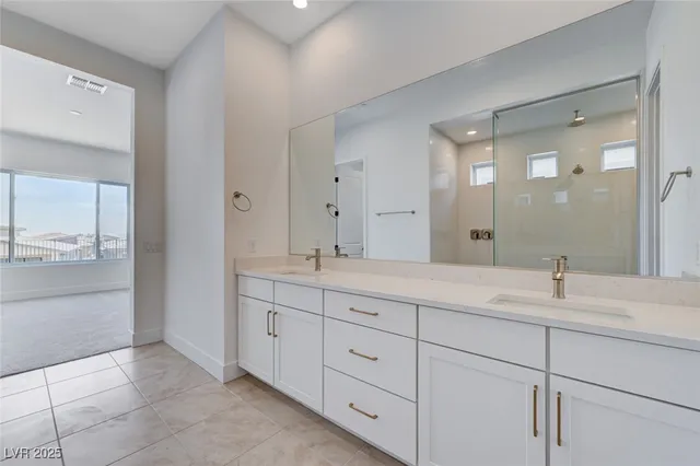 $5,890 | 4992 Ascent Point, Las Vegas, NV 89135