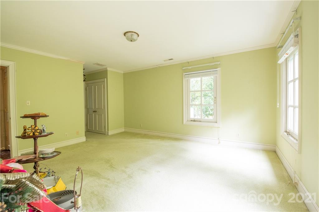 4903 Hardison Road Charlotte, NC 28226 - Photo 12 of 48 Gallery Image 12