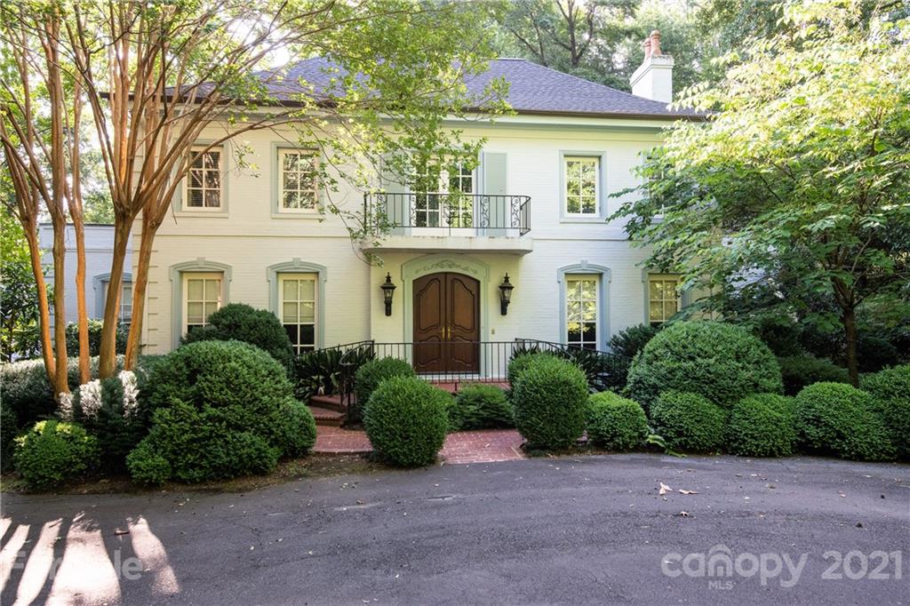4903 Hardison Road Charlotte, NC 28226 - Photo 4 of 48 Gallery Image 4