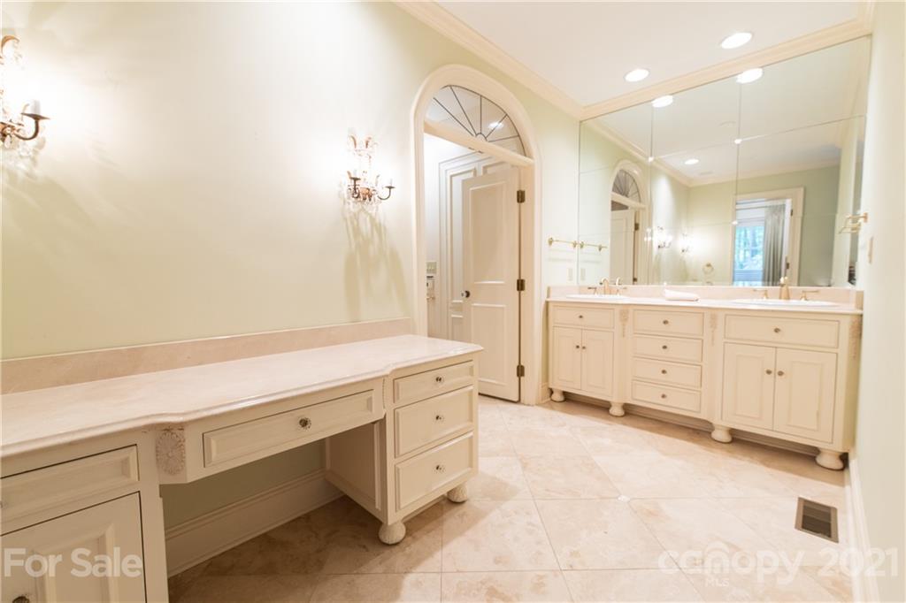 4903 Hardison Road Charlotte, NC 28226 - Photo 37 of 48 Gallery Image 37
