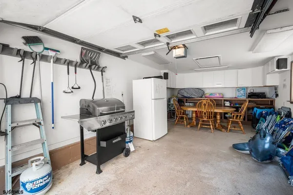 $1,350,000 | 20 Heald Road, Brigantine, NJ 08203