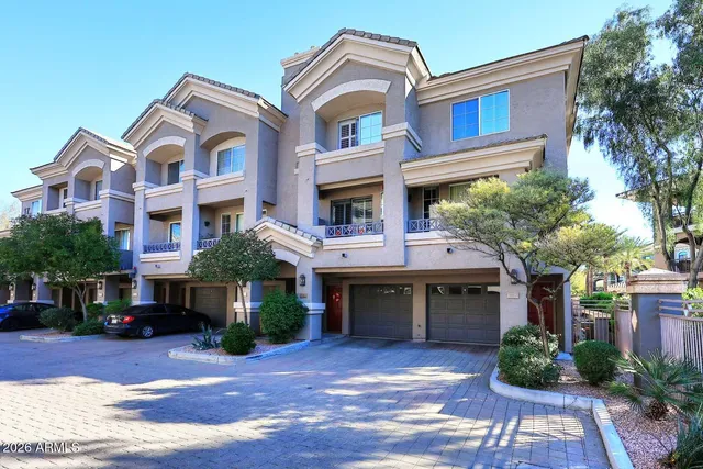 $1,575 | 4465 East Paradise Village Parkway South, Unit 1205, Phoenix, AZ 85032