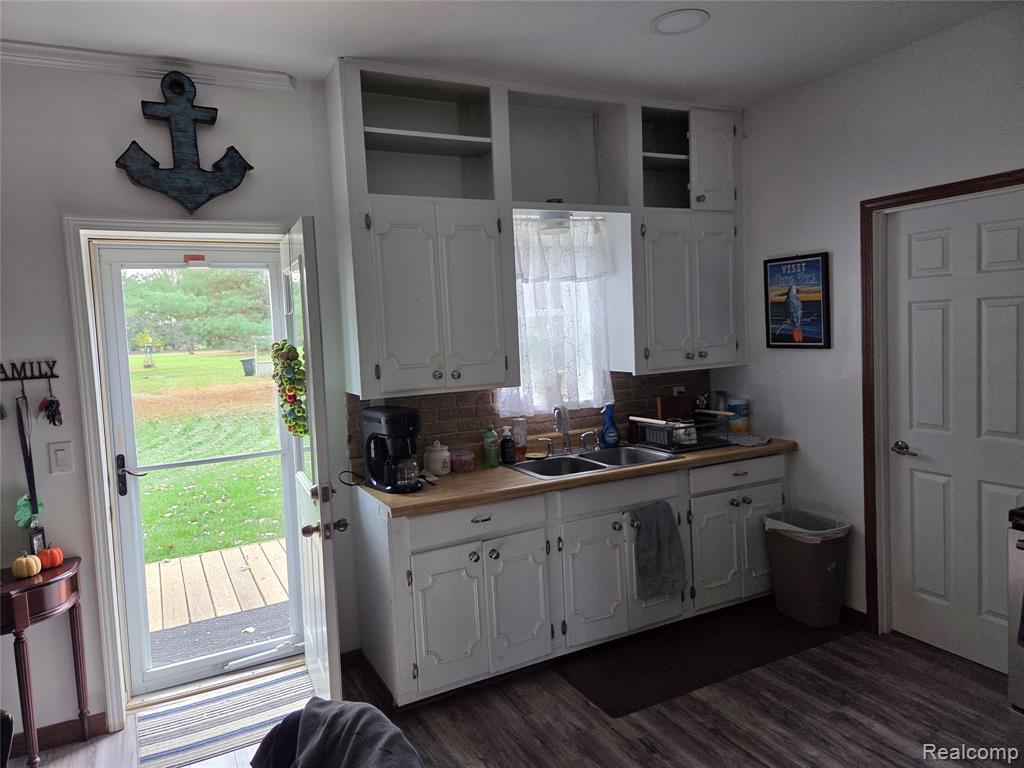11167 East Potter Road Davison, MI 48423 - Photo 6 of 19