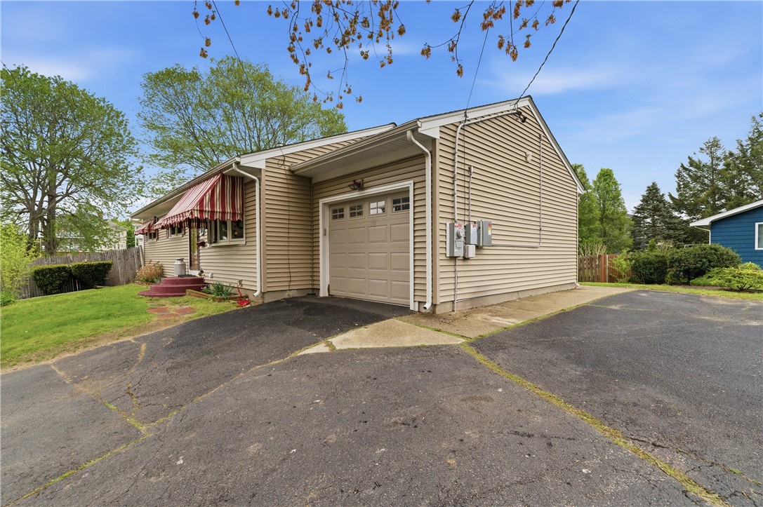 107 Irene Boulevard Woonsocket, RI 02895 - Photo 17 of 21