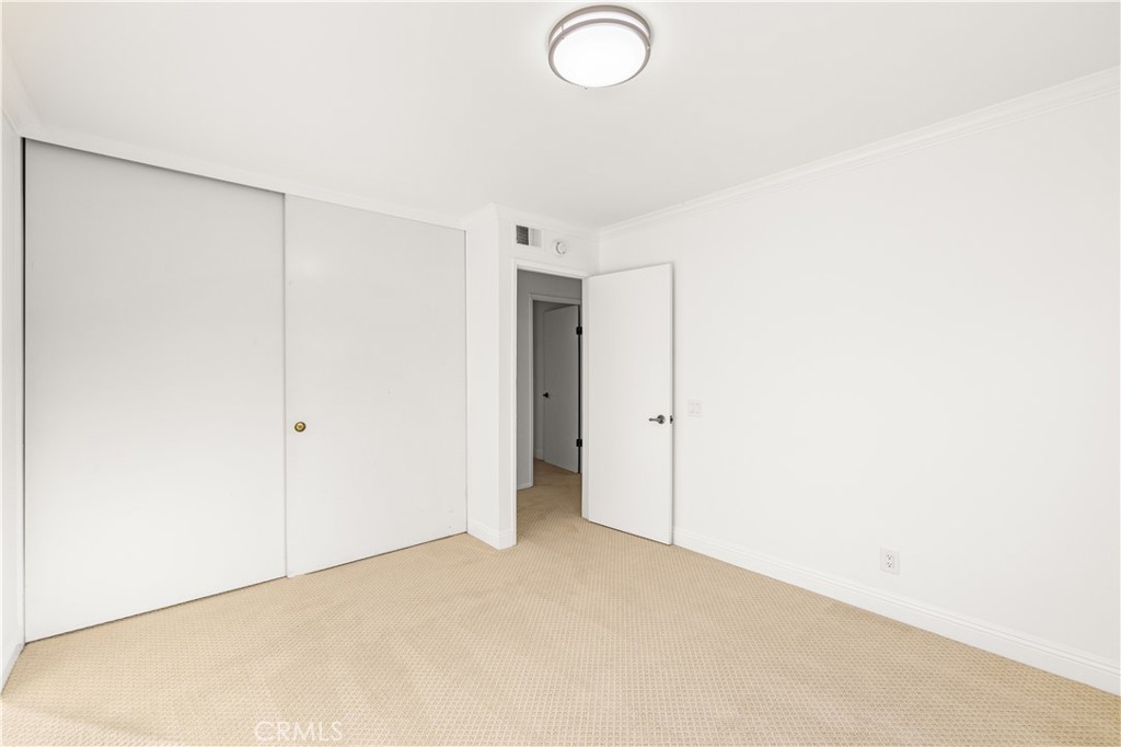 19 Alameda Irvine, CA 92620 - Photo 36 of 59 a view of an empty room