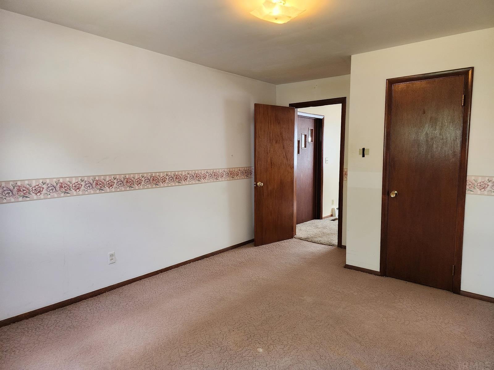 5937 East Old Trail Road Columbia City, IN 46725 - Photo 13 of 24