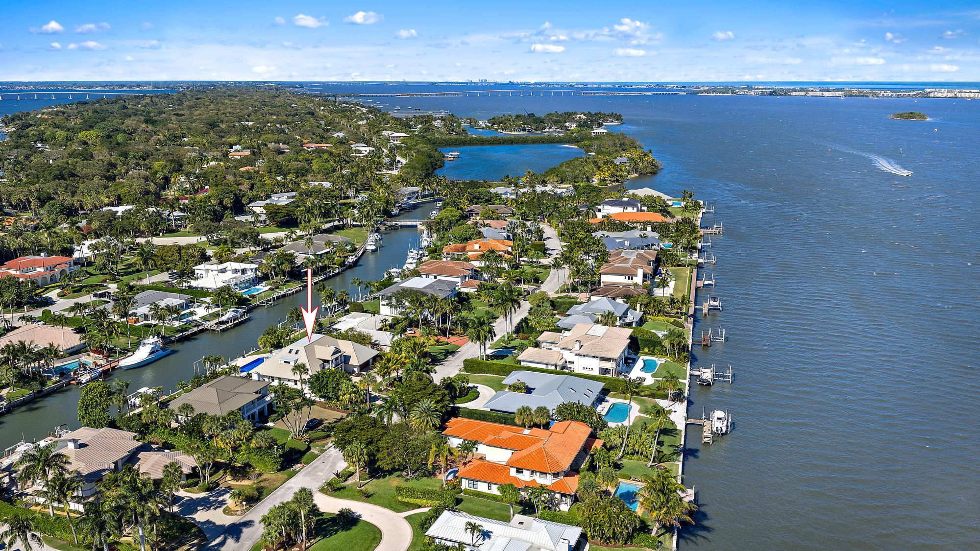 19 Island Road Sewall's Point, FL 34996 - Photo 44 of 50 view of a city