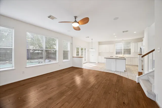 $610,000 | 15 Redland Place, Spring, TX 77382