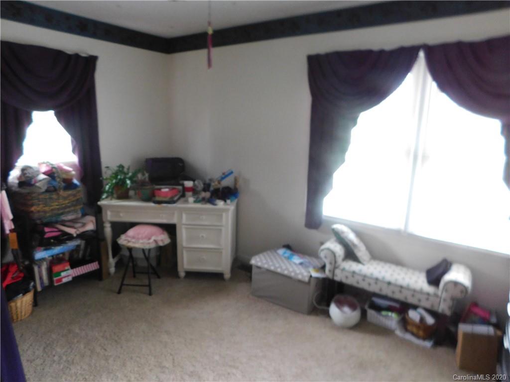 121 Shuffler Road Morganton, NC 28655 - Photo 5 of 9 Gallery Image 5