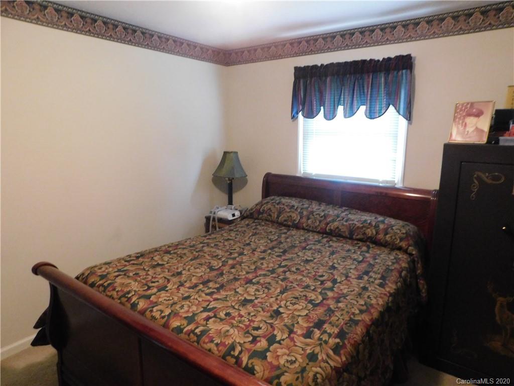 121 Shuffler Road Morganton, NC 28655 - Photo 6 of 9 Gallery Image 6