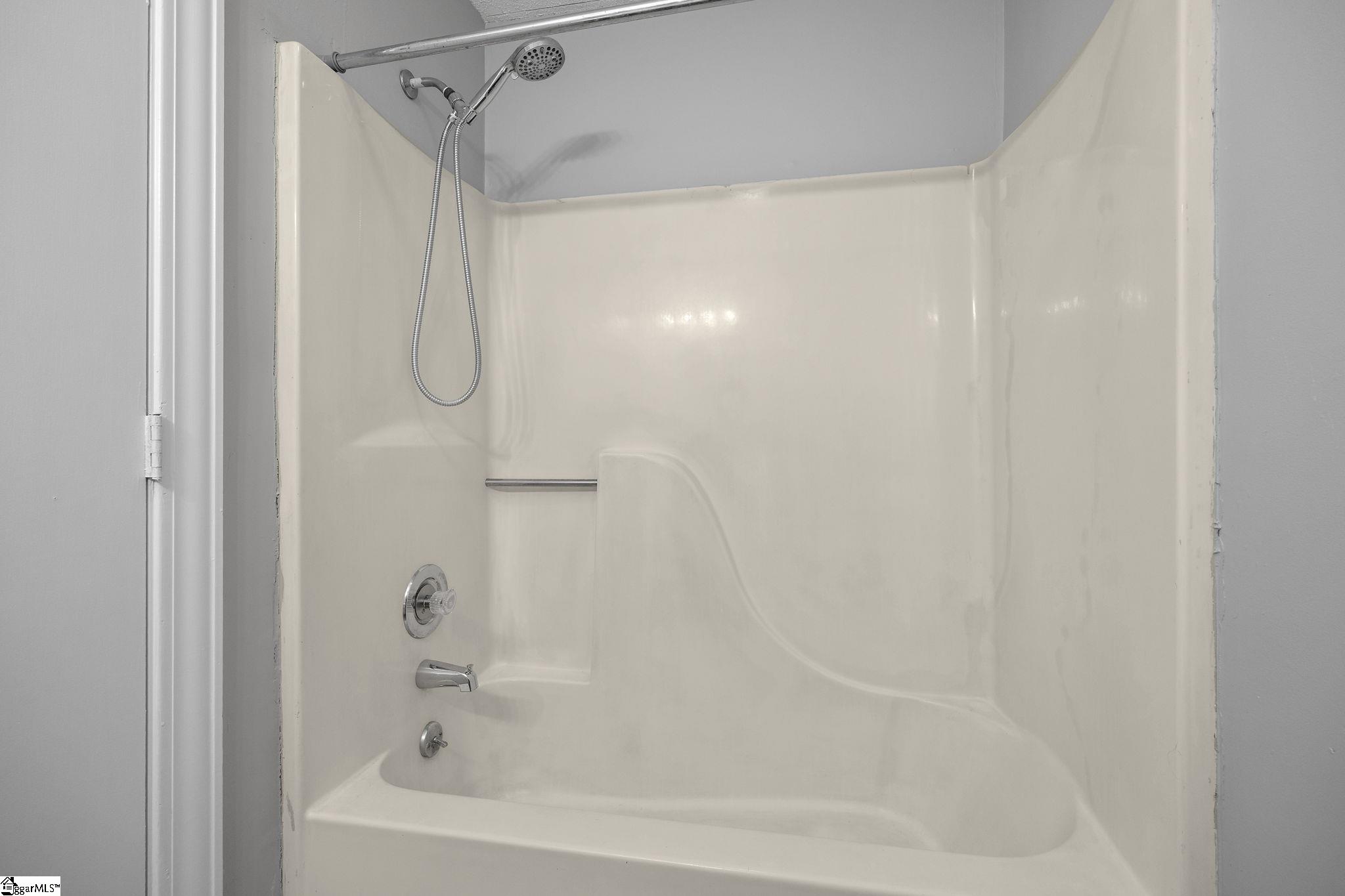 206 Bluff Road Greenwood, SC 29649 - Photo 17 of 38