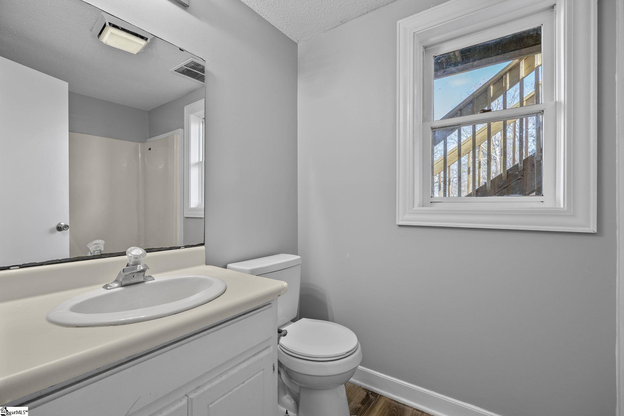 206 Bluff Road Greenwood, SC 29649 - Photo 18 of 38