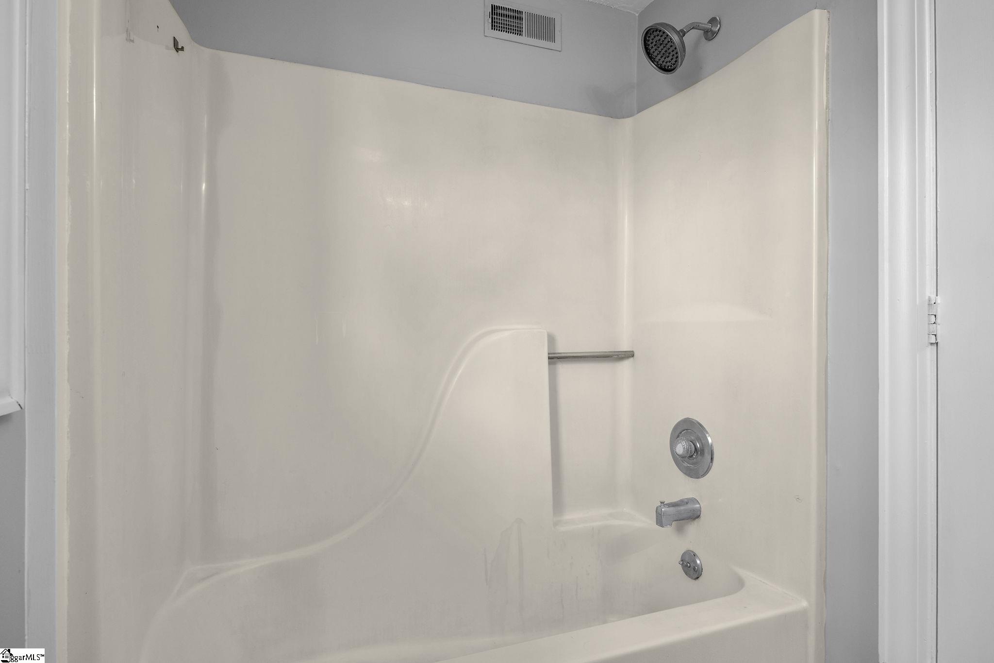 206 Bluff Road Greenwood, SC 29649 - Photo 19 of 38