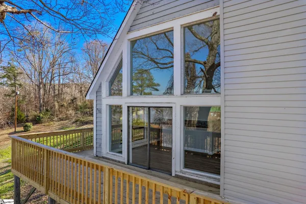 $330,000 | 206 Bluff Road, Greenwood, SC 29649