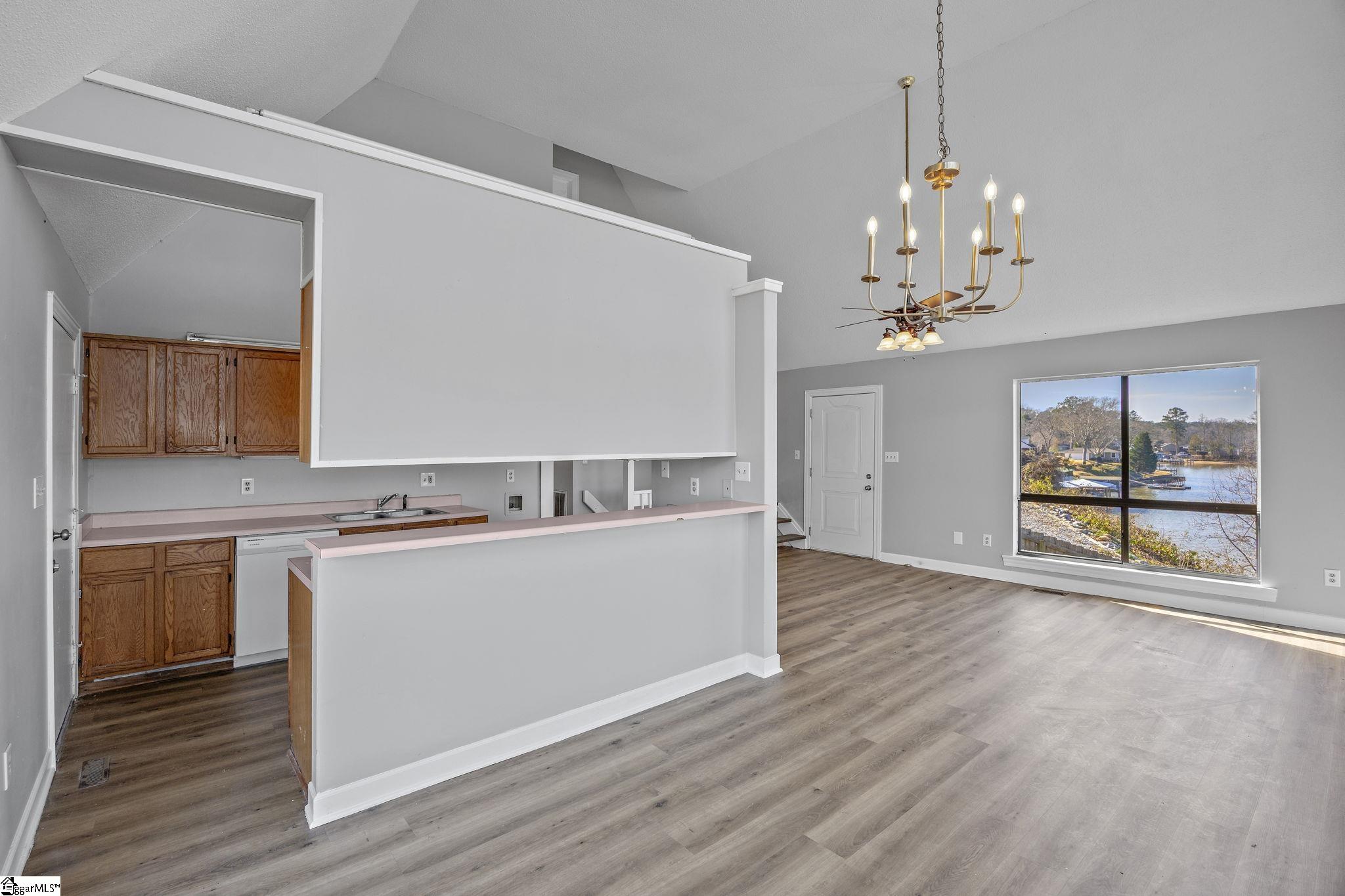 206 Bluff Road Greenwood, SC 29649 - Photo 6 of 38