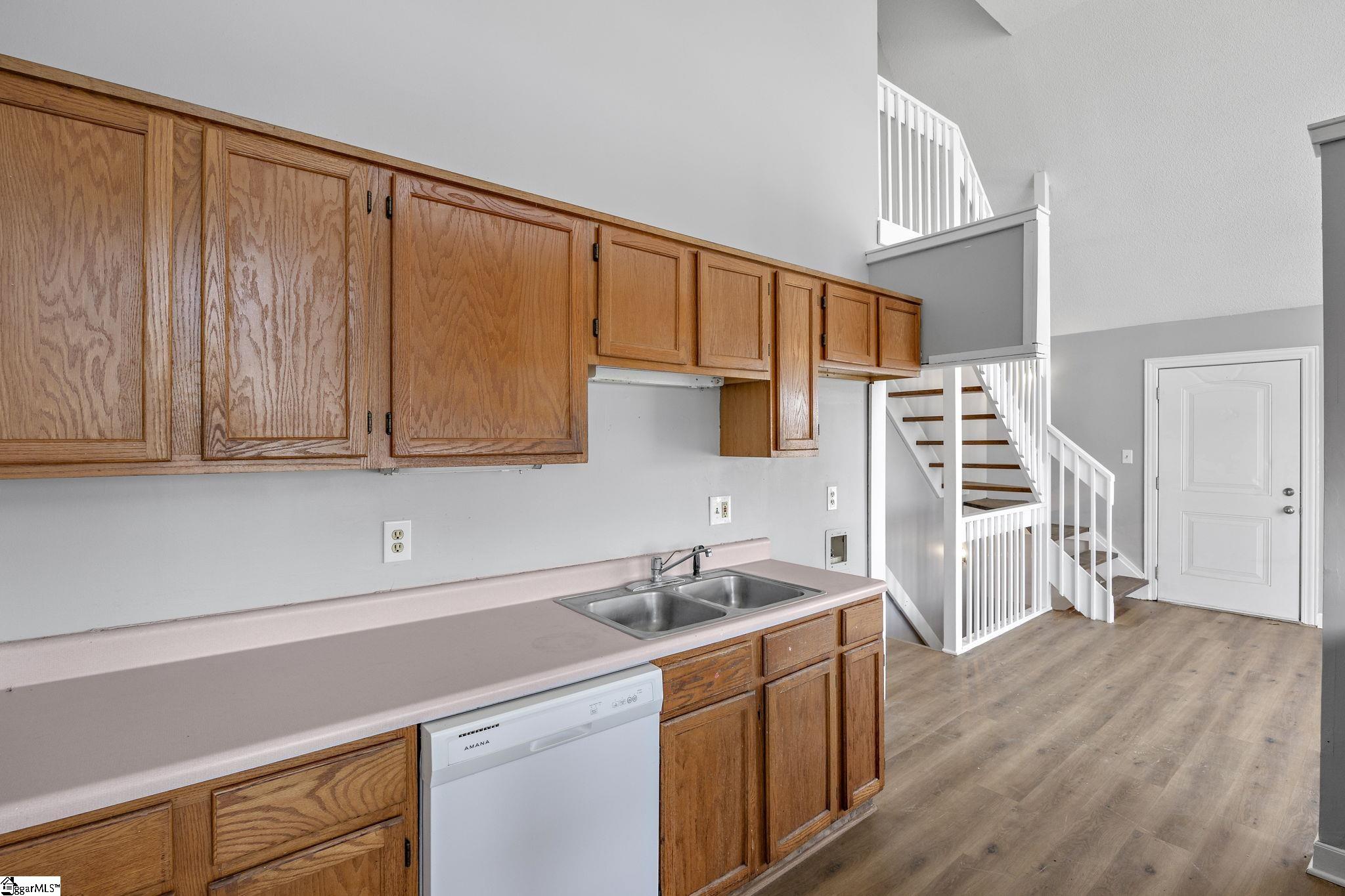 206 Bluff Road Greenwood, SC 29649 - Photo 9 of 38